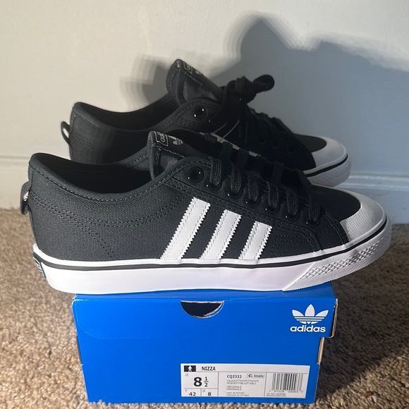 Adidas Nizza Black and White Sneakers Classic Design